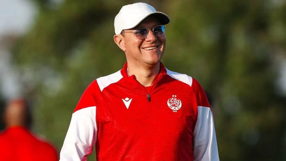 بنهاشم بشأن المطالبة برحيله: "أتعامل مع الأمر بطريقة عادية فأنا أحظى بدعم الجماهير والرئيس واللاعبين"