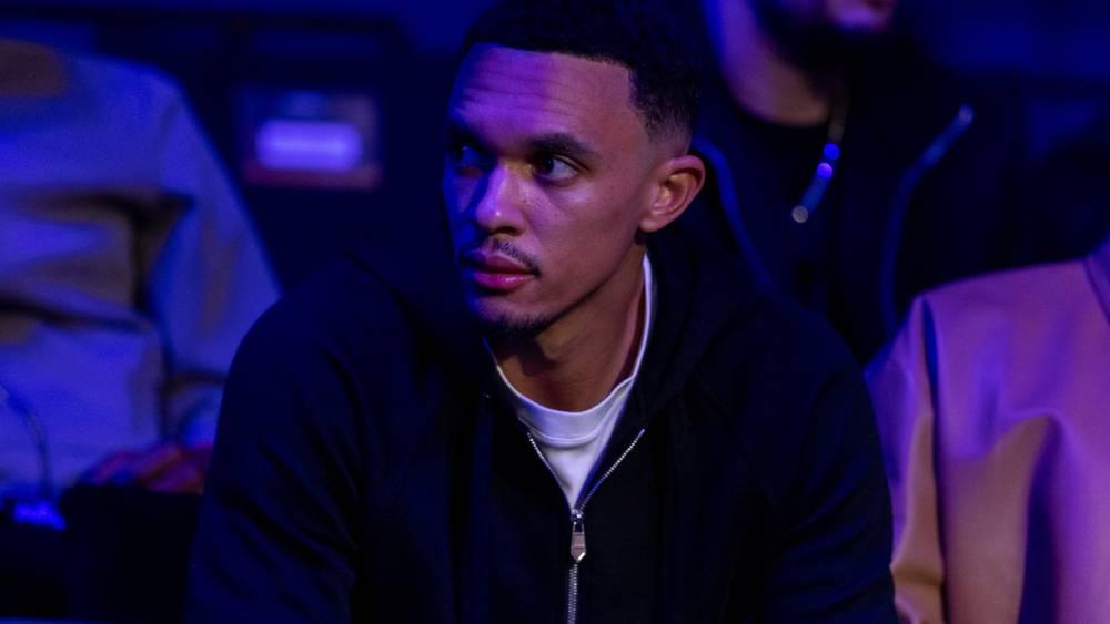 أربيلوا يستبعد أرنولد من تشكيل "الديربي" بقرار انضباطي بسبب التأخر عن التدريبات