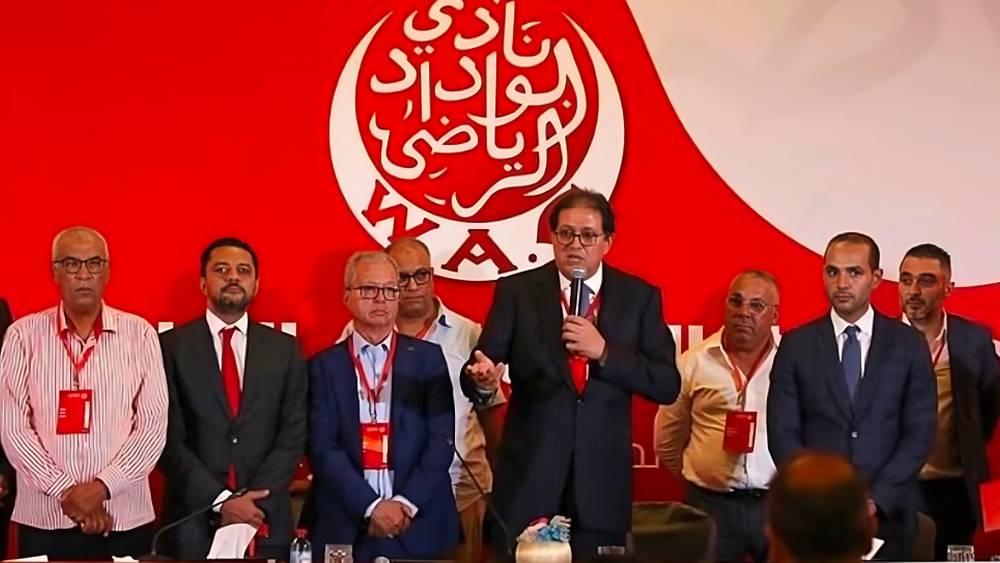 أيت منا يجر الوداد إلى الفشل والإخفاقات تتواصل.. الفريق خرج خالي الوفاض من 4 مسابقات متتالية تحت قيادته