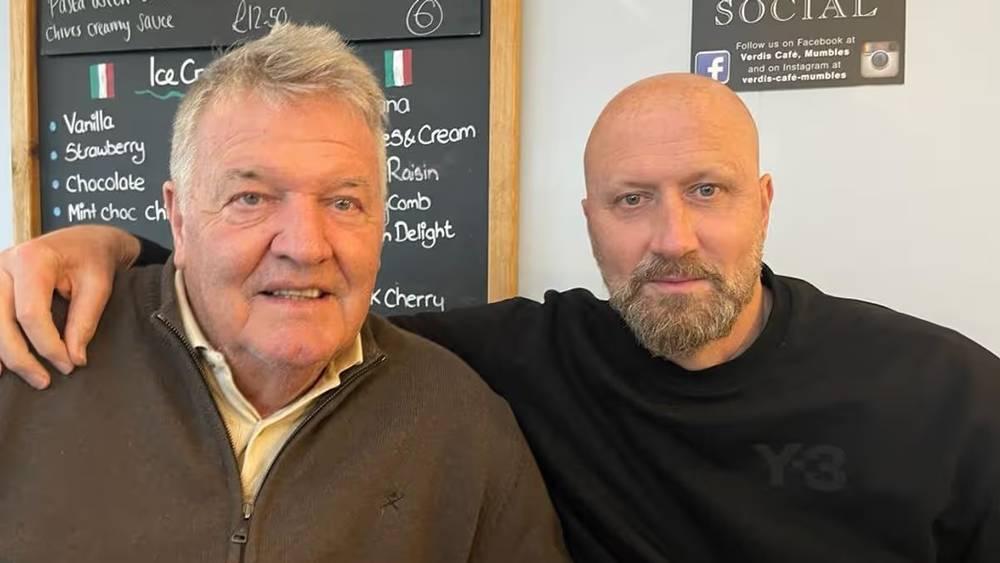 توشاك يُكذّب مزاعم ابنه حول إصابته بالخرف وزوجته تؤكد: "يتصل به أحيانًا لكنه لم يرَه منذ عامين"