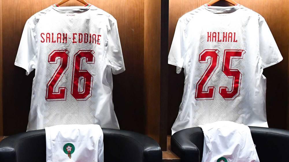 المغرب يواجه الإكوادور بالقميص الأبيض