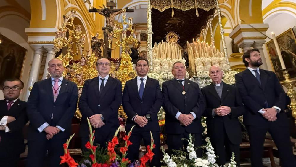 خوسيه ماريا ديل نيدو كاراسكو يوضح موقفه من عملية بيع نادي إشبيلية