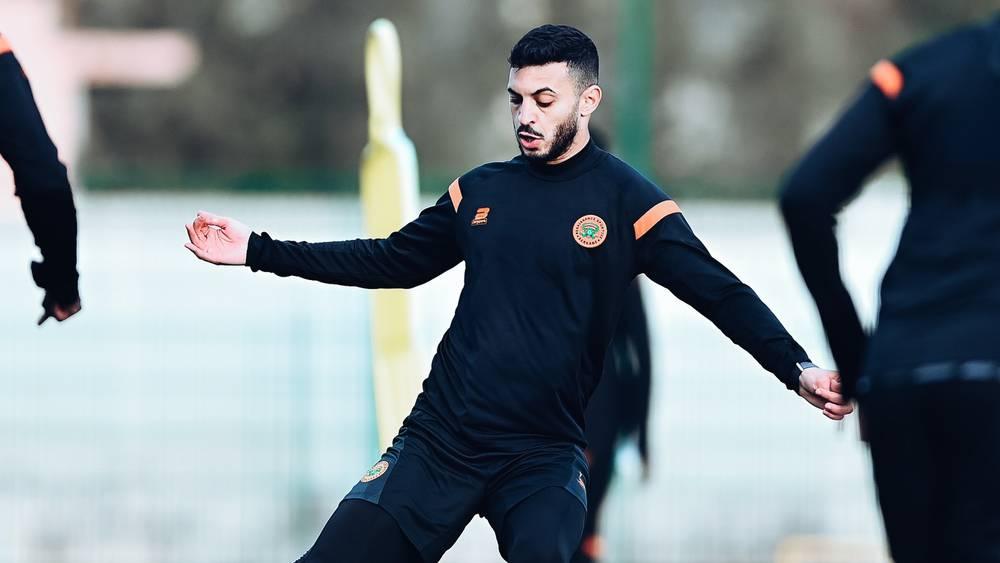 من بينهم المليوي.. نهضة بركان يستعيد خدمات 3 من لاعبيه بعد تعافيهم من الإصابة