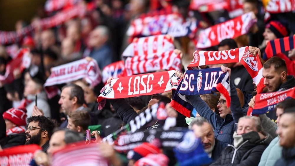 الاتحاد الأوروبي يوضح أسباب تغريم ليل الفرنسي بسبب هتافات ضد إيمليانو مارتينيز