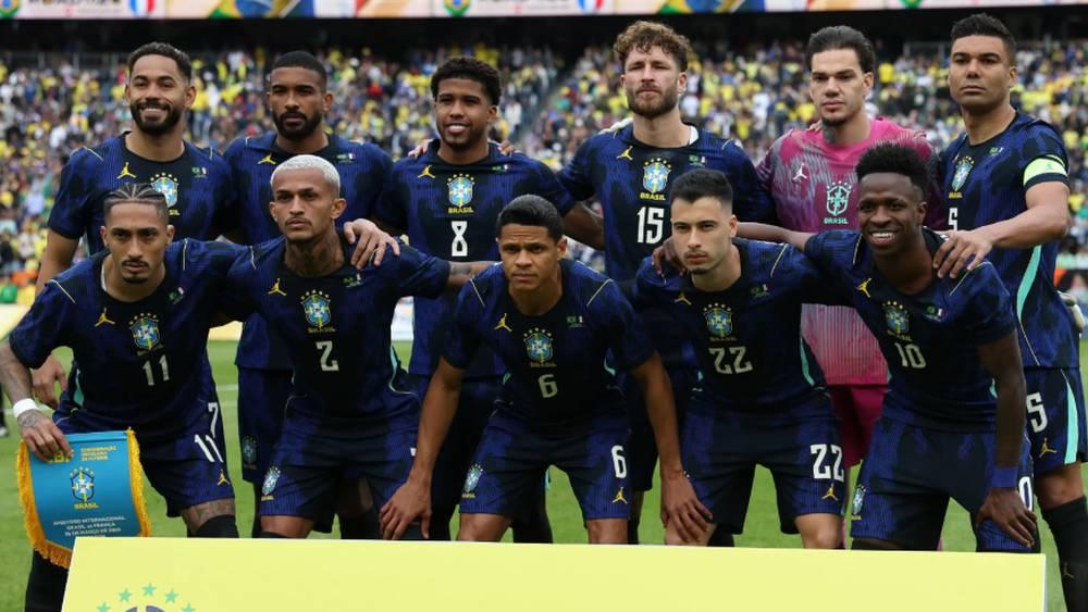 مليون دولار لكل لاعب في حال التتويج.. الاتحاد البرازيلي يجري مفاوضات مع نجوم "السيليساو" حول مكافآت المونديال