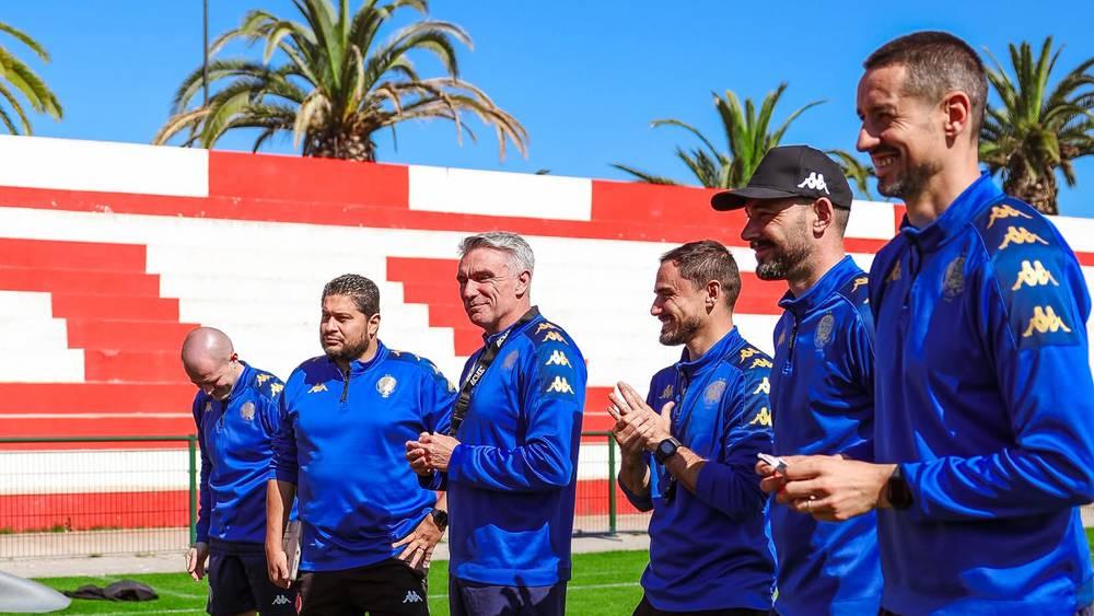 كارتيرون: "الإقصاء أثّر على لاعبي الوداد ونعمل على إعادة الروح للمجموعة وبث أجواء إيجابية داخل الفريق"