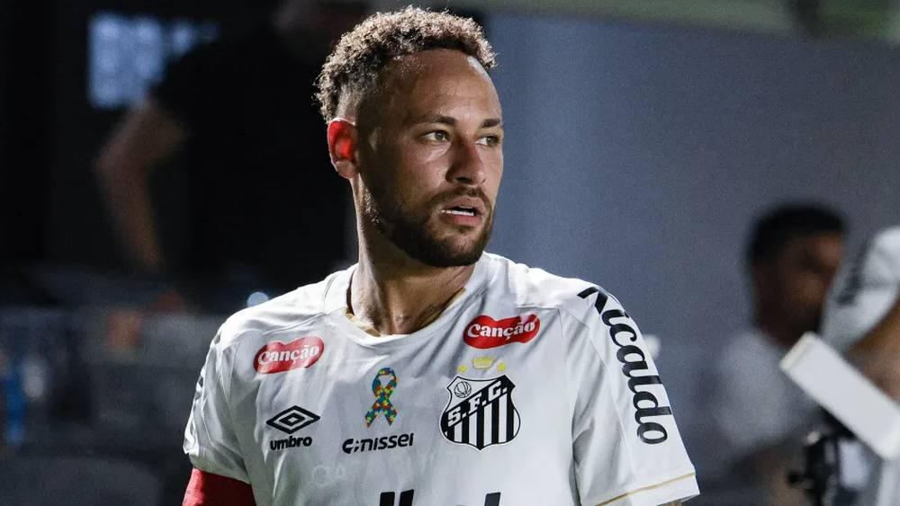 بسبب تصريحه عن الحكم.. نيمار مهدد بالإيقاف لمدة تصل إلى 12 مباراة