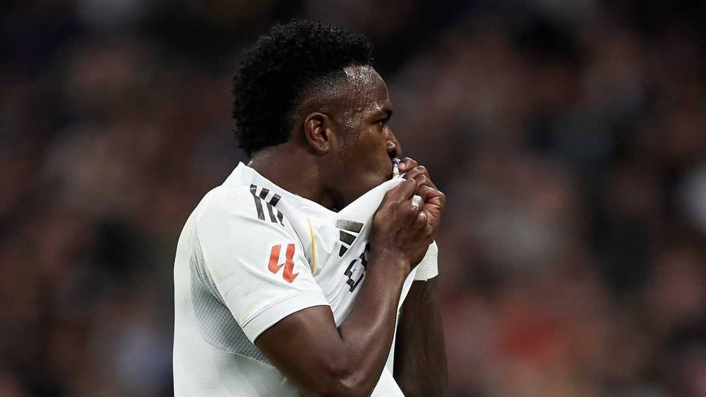 فينيسيوس: "أتمنى أن أبقى هنا لفترة طويلة لأن ريال مدريد هو نادي أحلامي"