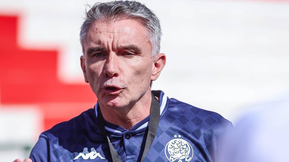 كارتيرون: "بعض اللاعبين لا زالوا لم يتماشوا مع أفكاري"