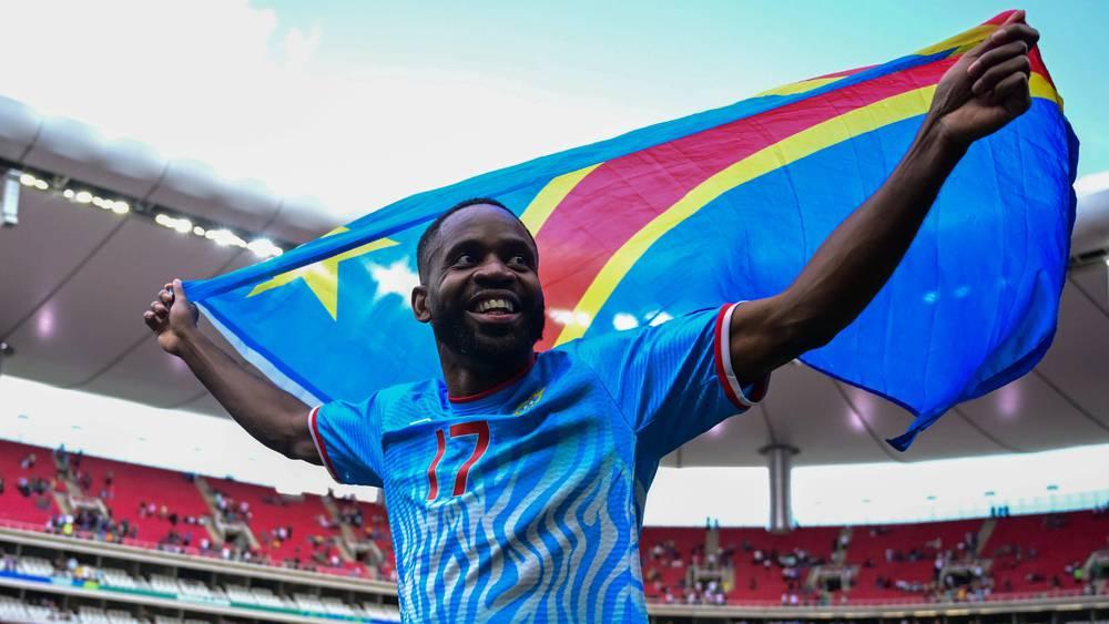 رئيس بيتيس: "أحترم جميع البلدان ولكن بلدي هو بيتيس".. احتفال المونديال يتسبب في معاقبة باكامبو