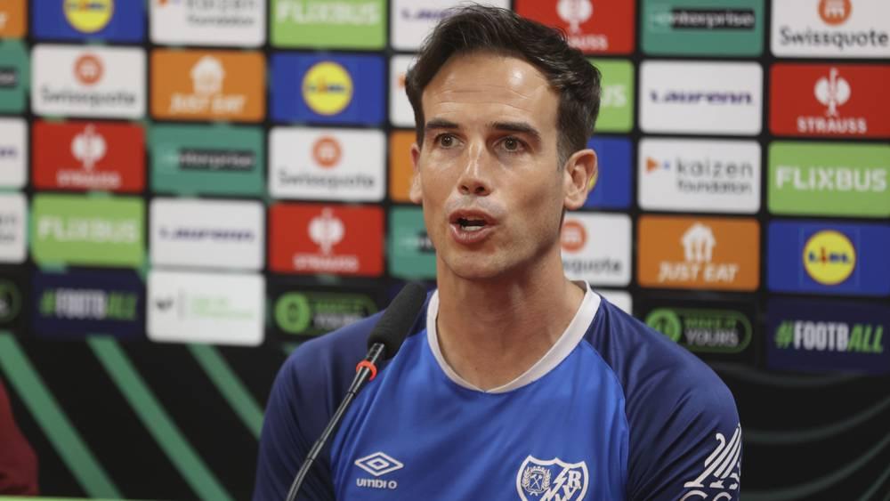 مدرب رايو فايكانو يطمح للتتويج بلقب دوري المؤتمر الأوروبي