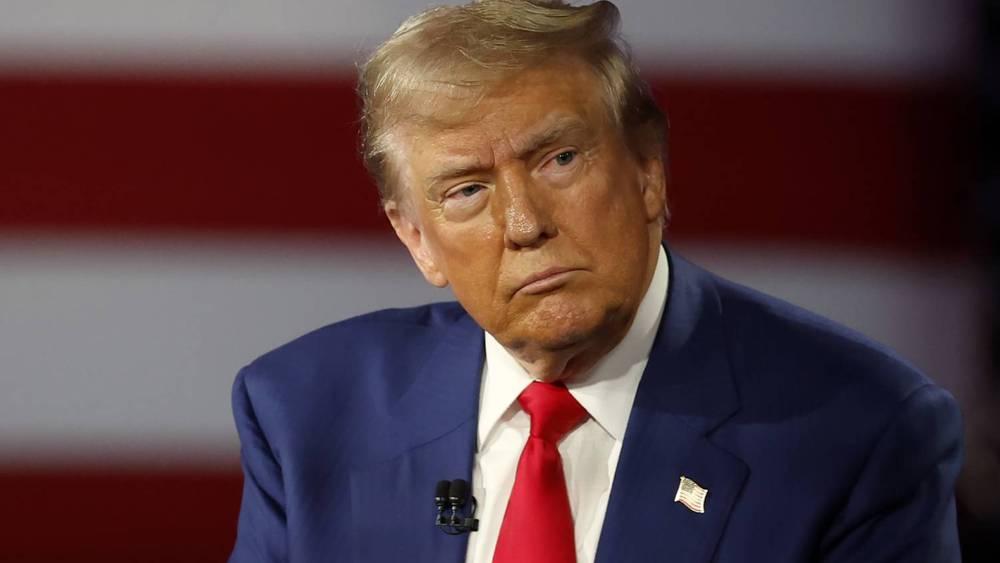 البيت الأبيض يضغط على "الفيفا" لمنع مشاركة اللاعبات المتحولات جنسيا في كرة القدم النسوية