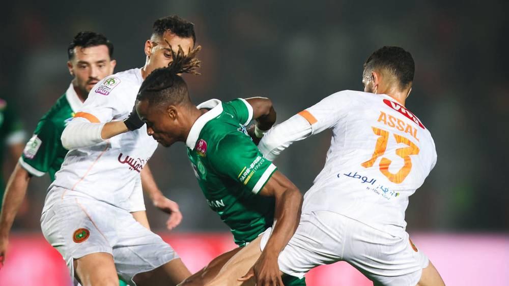 ارتباك ومصير معلق للبطولة.. غياب التواصل من العصبة يزيد الغموض حول فوضى برمجة المباريات