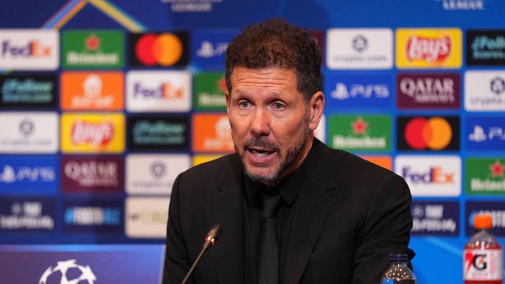 سيميوني: "شكوى برشلونة؟ نعيش ذلك في مدريد لذلك نحن معتادون على مثل هذه المواقف"