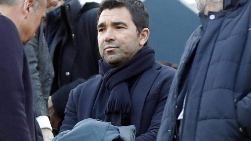 ديكو يصف عودة ليونيل ميسي إلى نادي برشلونة بغير الواقعية وينفي وجود اتصالات