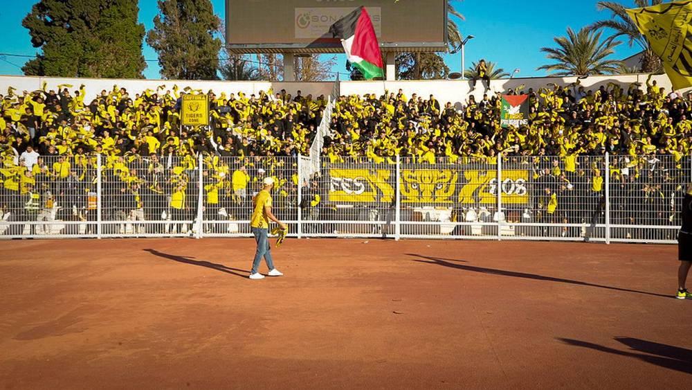 "فاتال تايغرز" يرفض الكشف عن مضمون "التيفو" قبل مباراة الوداد ويشدد: "سيبقى لنا سوى خيار ترك المدرجات إن استمر هذا الوضع"