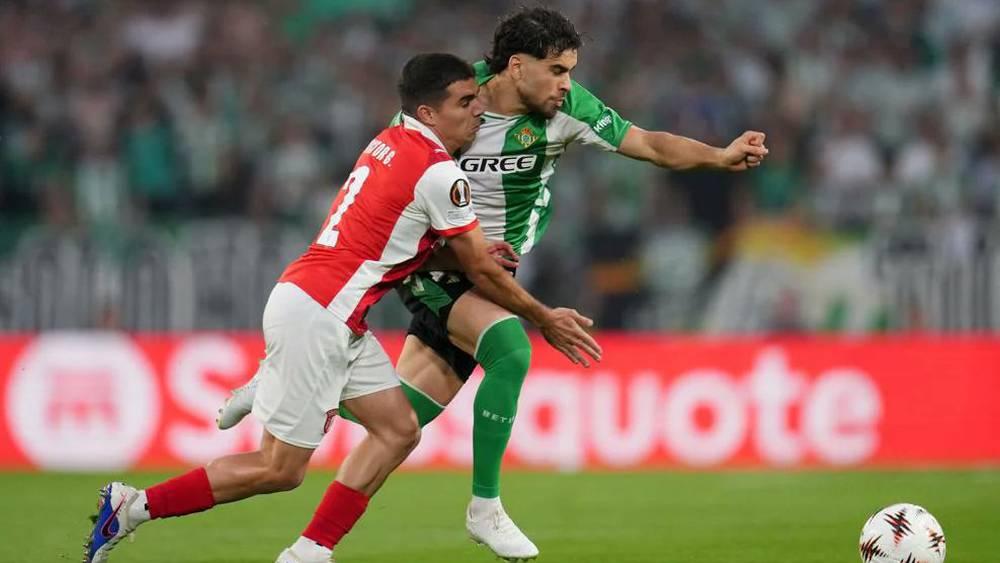 الزلزولي يصنع هدفا ويسجل في ليلة إقصاء بيتيس أمام براغا من الدوري الأوروبي