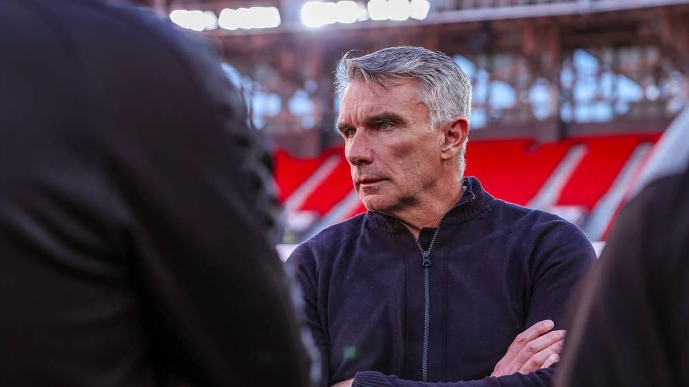 كارتيرون يعول على عودة المصابين قبل مواجهة الكوكب في الجولة 16