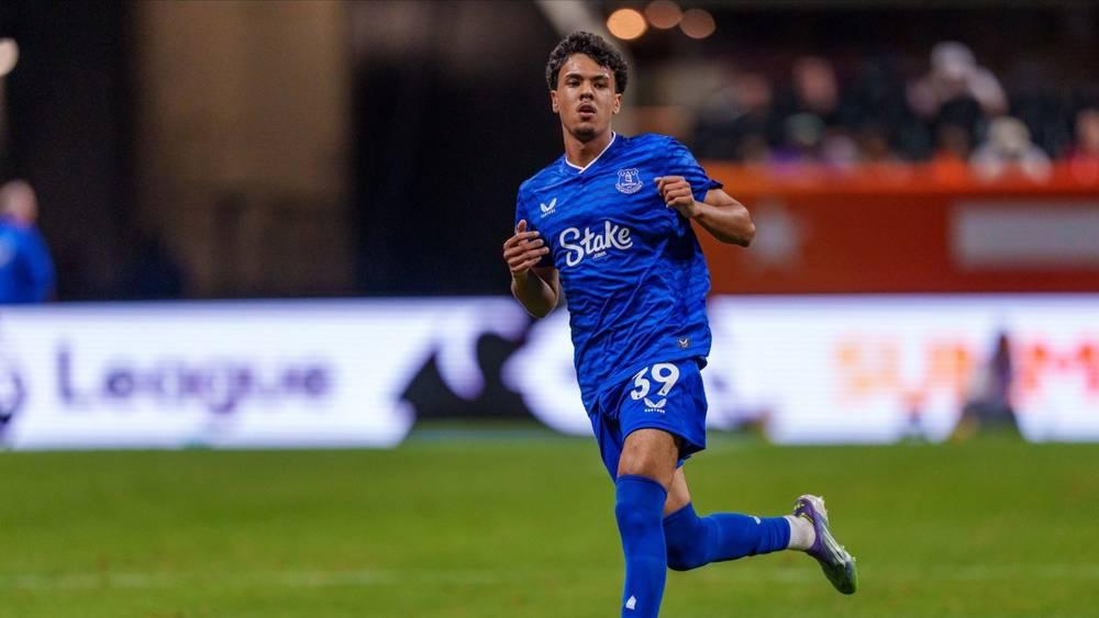 El Olympique de Marsella renueva su interés por Adam Aznou de cara al mercado de verano