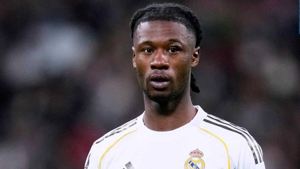 كامافينغا ينهار في غرفة ملابس ريال مدريد بعد الإقصاء أمام بايرن ميونخ في دوري الأبطال!