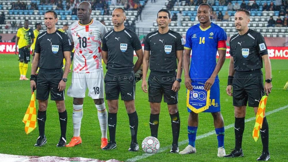 "الفيفا" تتدخل لحل أزمة تأشيرات حكام المونديال وتؤكد رفضها إدارتهم لأي مباراة ودية للمنتخبات المشاركة في الحدث