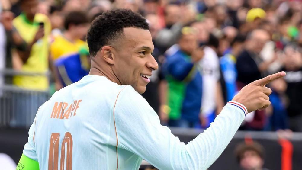 فيلادلفيا تعتمد النقل المجاني لمشجعي المونديال لتجنب أزمة التكاليف المرتفعة