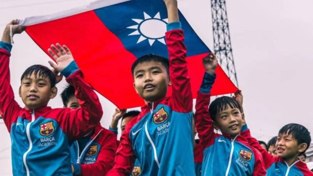 برشلونة يعتذر ويحذف صورة أثارت جدلاً سياسياً على منصات التواصل الصينية