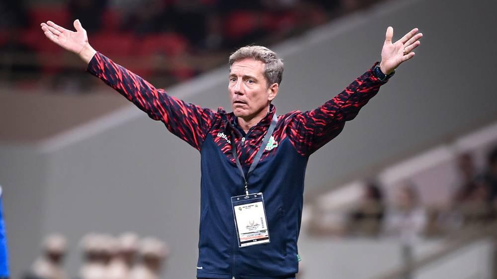 سانتوس: "نلعب أكثر نسخة تنافسية من البطولة مقارنة بالسنوات الماضية ونرغب في إنهاء الموسم في الصدارة"