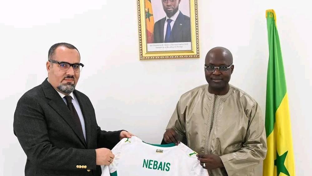 الاتحاد السنغالي يستقبل سفير الجزائر في مقره ويوضح: "إنها فرصة لشكرهم على تضامنهم ودعمهم القيّم خلال الفوز التاريخي في الرباط"