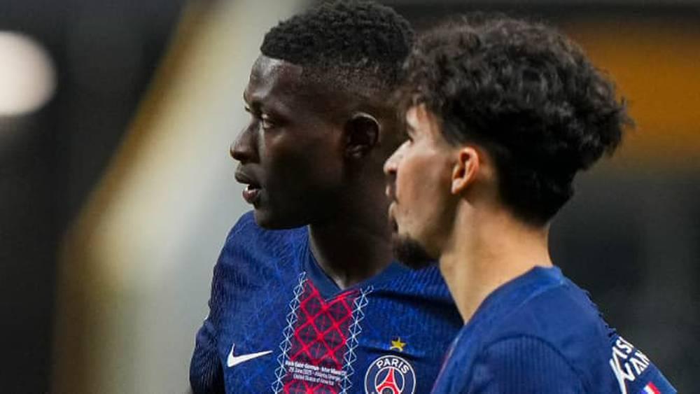 باريس سان جيرمان يستعيد نونو مينديز ويصدر تحديثاً حول حالة فيتينيا