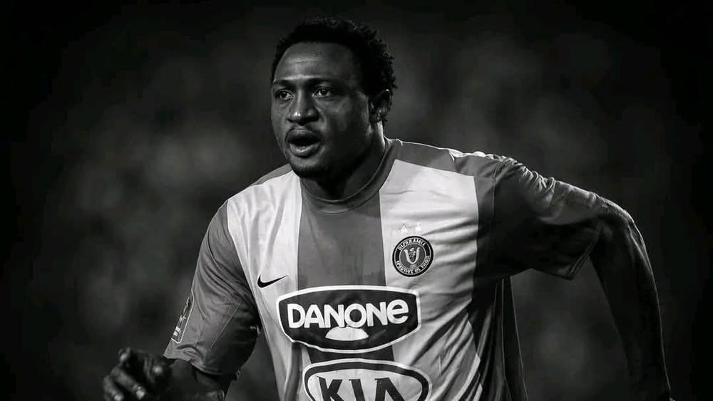 وفاة مفاجئة لنجم الترجي التونسي السابق النيجيري مايكل إينرامو