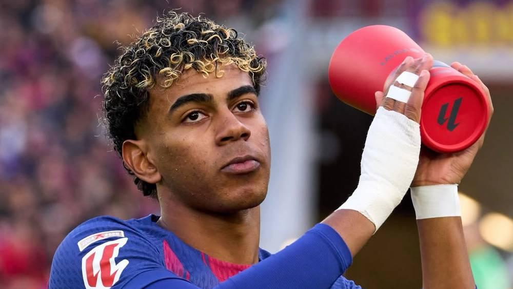 لامين يامال أفضل لاعب في الدوري الإسباني لشهر أبريل