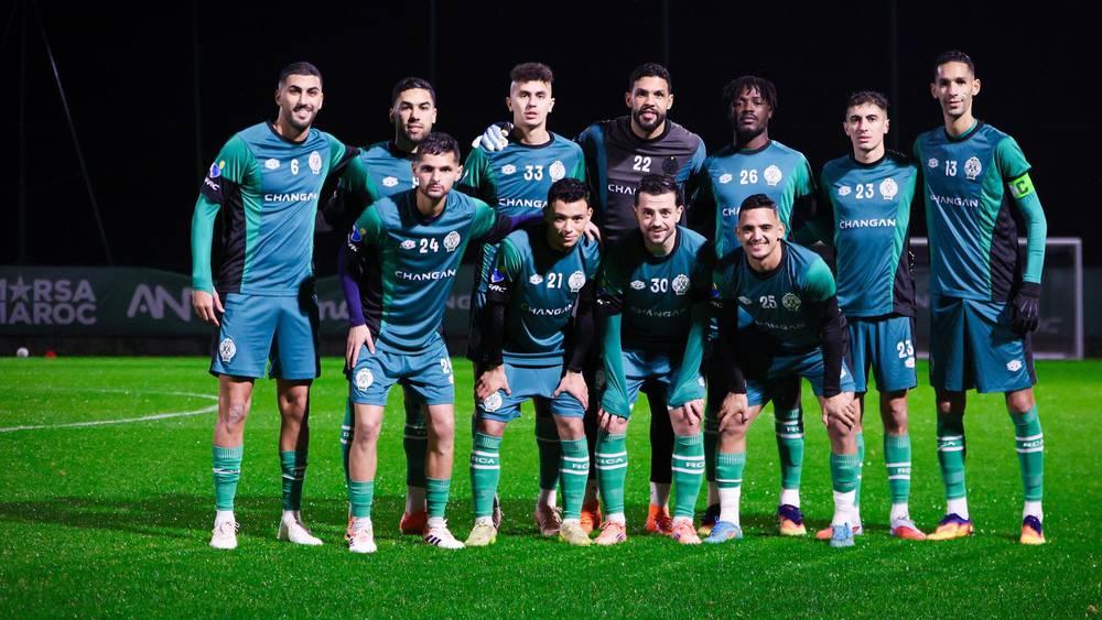 فادلو يستدعي 20 لاعبا في قائمة الرجاء لمواجهة الفتح ضمن الجولة 16 من البطولة الاحترافية