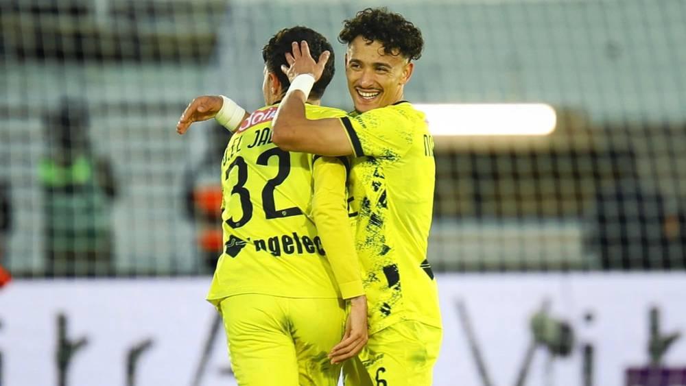 البطولة الاحترافية/ المغرب الفاسي يصعد للصدارة بعد فوزه خارج القواعد على نهضة الزمامرة (1-2)