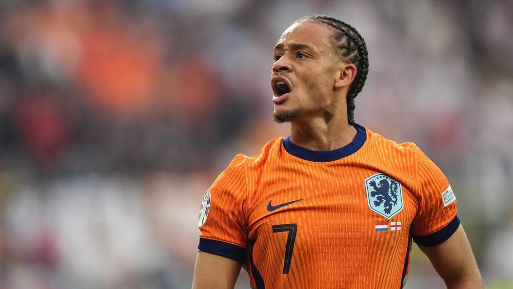 إصابة في الرباط الصليبي تُنهي موسم تشافي سيمونز وتغيبه عن مونديال 2026