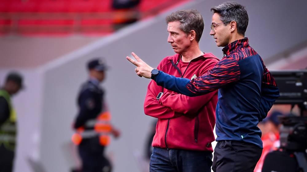 استعدادا للكلاسيكو.. مدرب الجيش الملكي يقرر عدم إراحة لاعبيه والفريق يبدأ استعداداته بحصة تدريبية عشية اليوم