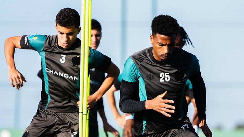 الرجاء الرياضي يجري عشية اليوم ثاني حصصه التدريبية استعدادا لمباراة الجيش الملكي