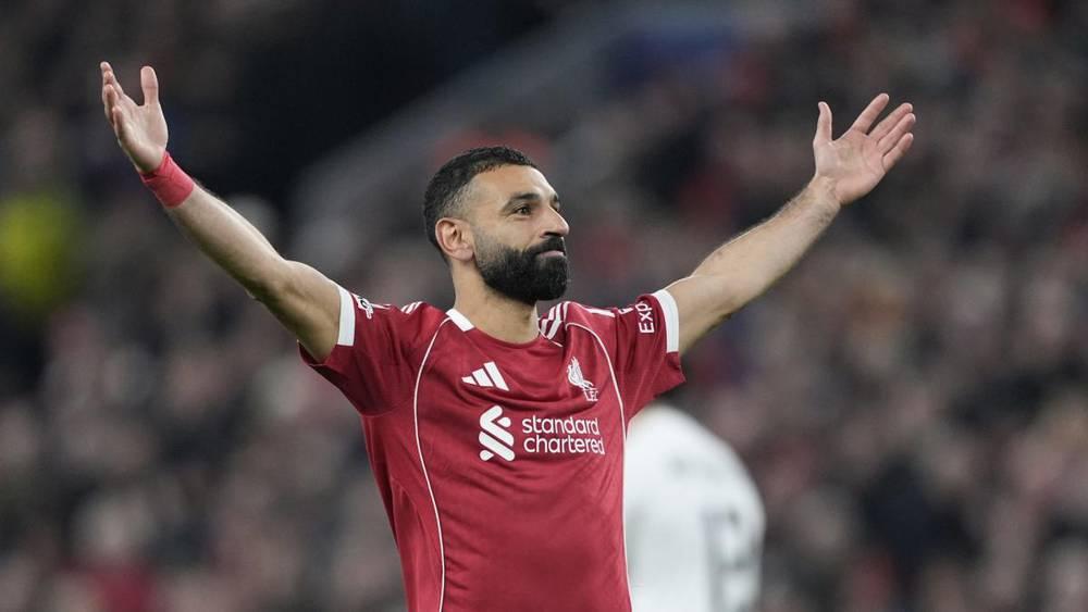 أرني سلوت يؤكد غياب محمد صلاح عن مواجهة ليفربول ومانشستر يونايتد