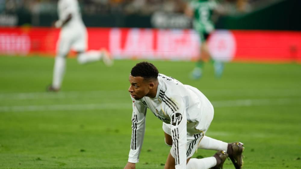 ريال مدريد يترقب استعادة مبابي وكورتوا وكارفاخال قبل الكلاسيكو