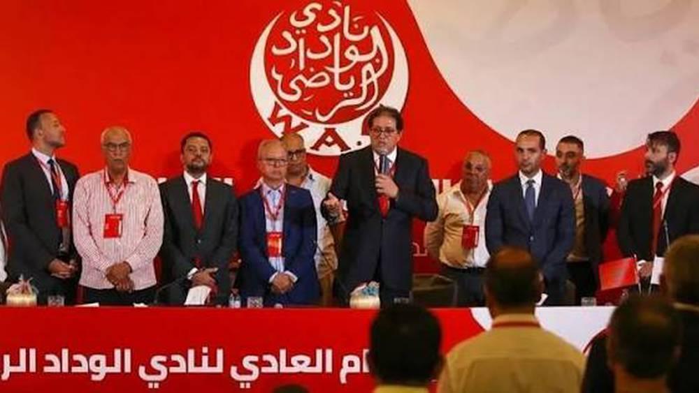 بشكل مفاجئ.. آيت منا يؤجل لقاءه بالمنخرطين بعد أزمة النتائج