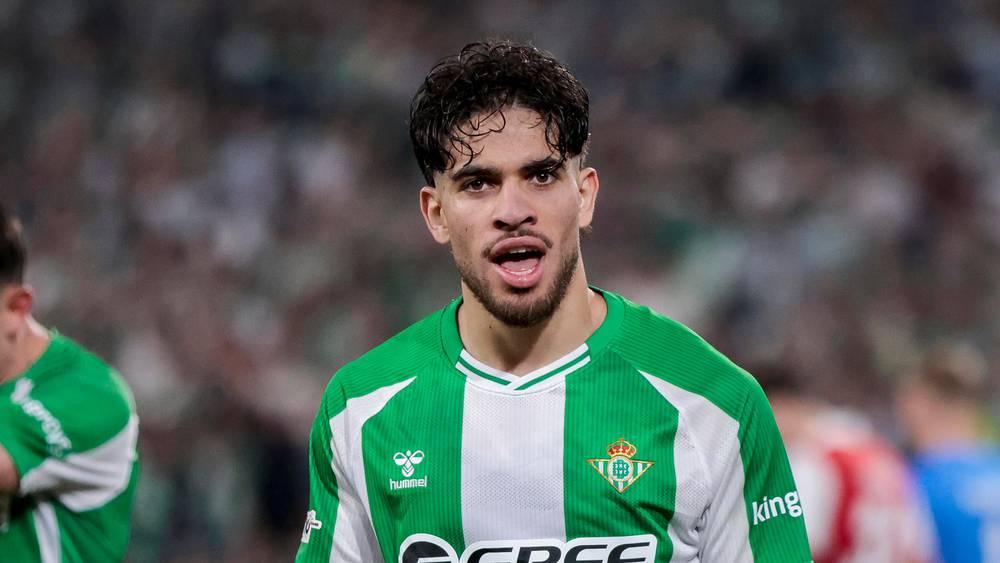 الزلزولي يشترط اللعب أساسياً للعودة إلى برشلونة وسط اهتمام أوروبي