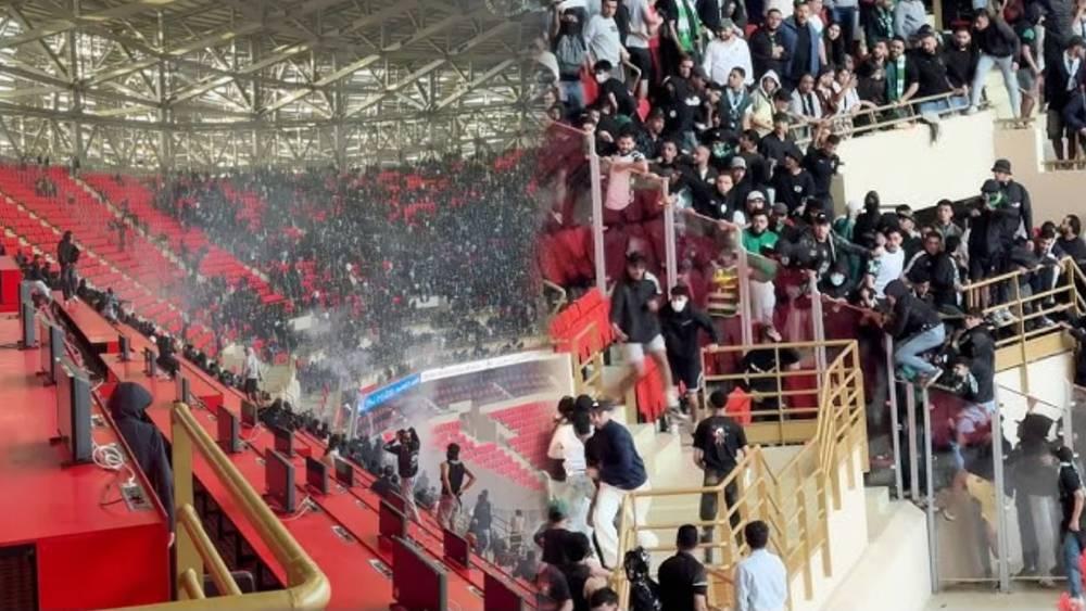 العصبة تمنع تنقل جماهير الجيش والرجاء حتى نهاية الموسم بسبب أحداث الشغب