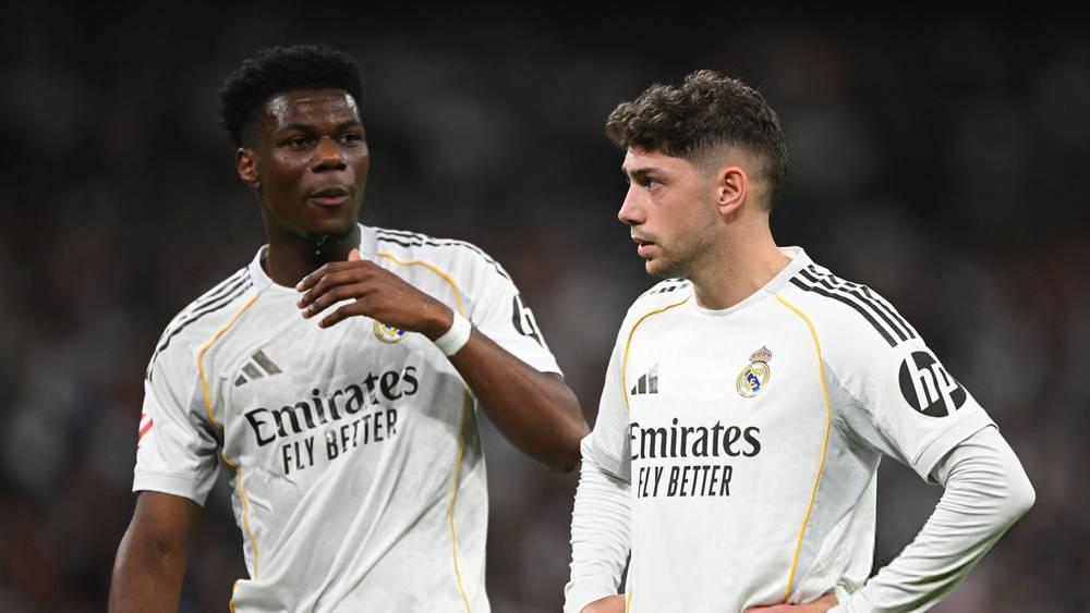 الأزمة متواصلة في ريال مدريد.. شجار بين فالفيردي وتشواميني يتطور إلى دفع وكاد ينتهي باشتباك بالأيدي!