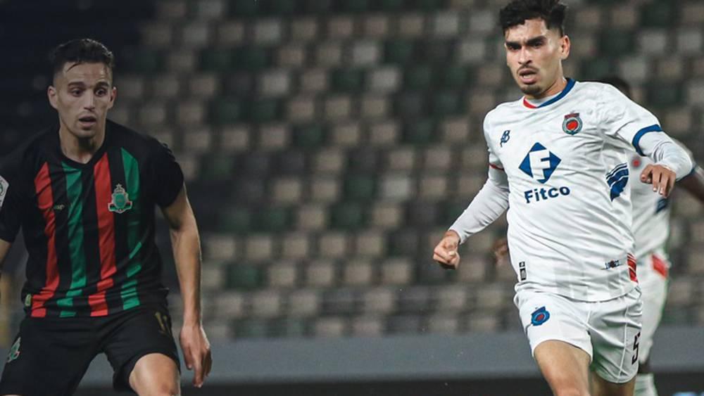 الجيش الملكي يضيع فرصة الالتحاق بالرجاء في الصدارة بعد تعادله أمام أولمبيك آسفي (1-1)