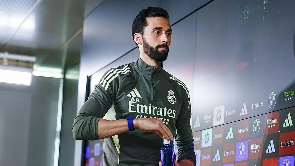 أربيلوا: "التسريبات؟ إنها خيانة لريال مدريد ولست موظفًا في وكالة المخابرات المركزية لتحديد من يقوم بذلك"