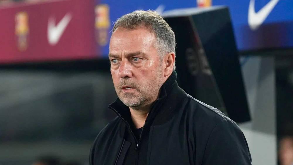 قبل ساعات من "الكلاسيكو".. برشلونة يعلن وفاة والد هانزي فليك