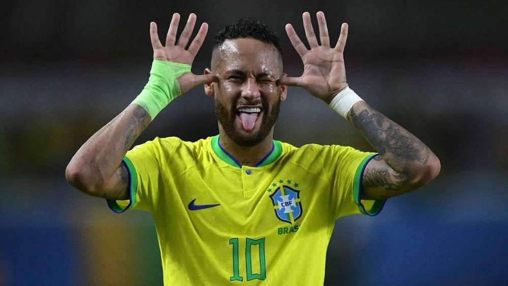 نيمار: "حلمي كأس العالم وإذا لم أكن ضمن القائمة فسأكون مشجعا للبرازيل.. أنشيلوتي من سيقرر"