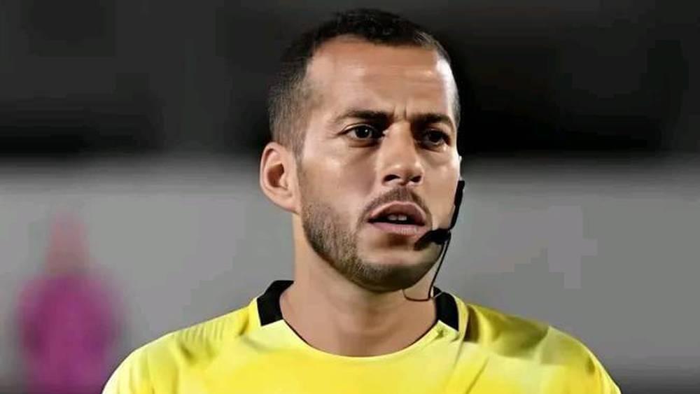 نشيط حكما لمباراة أولمبيك الدشيرة والرجاء وشرحبيل يدير غرفة "الفار"