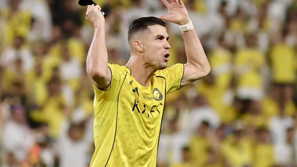 كريستيانو رونالدو يتوج بلقبه الأول مع النصر بعد حسم الدوري السعودي أمام ضمك