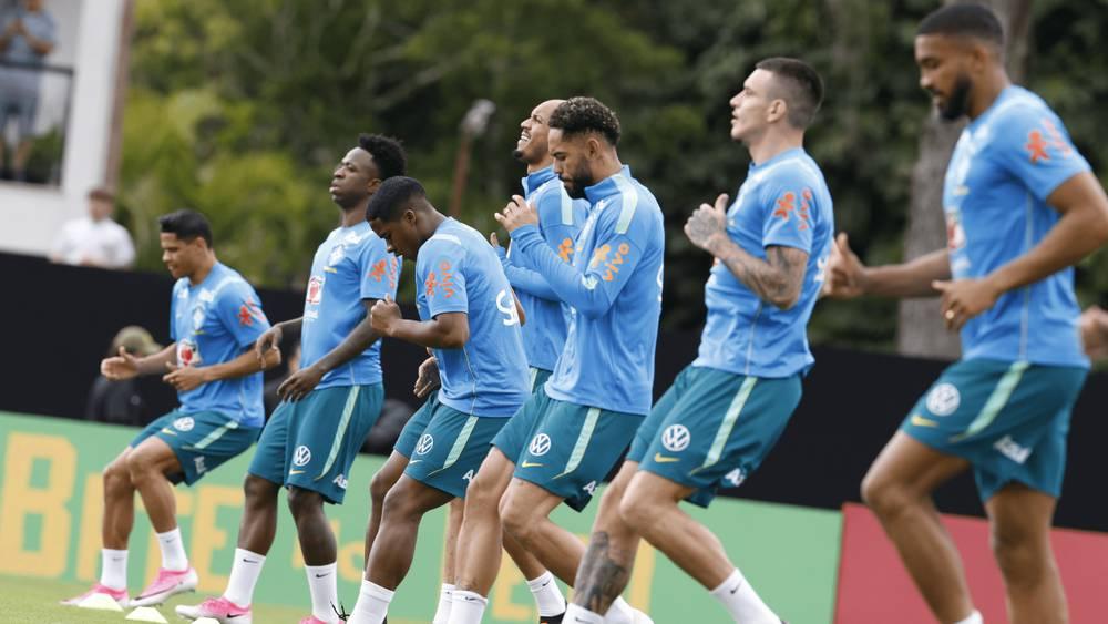 تأهبًا للقاء المغرب في كأس العالم.. منتخب البرازيل يسافر إلى الولايات المتحدة اليوم الإثنين ويواجه مصر السبت المقبل في آخر مباراة ودية